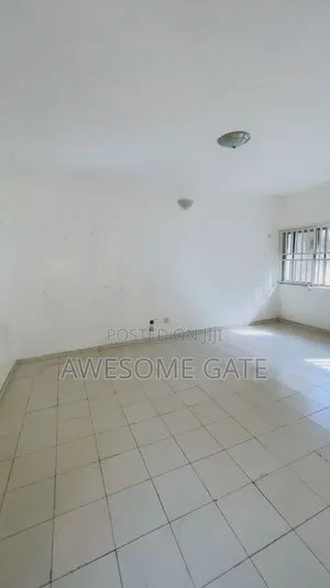 Mini Flat in Lekki Phase 1 for rent