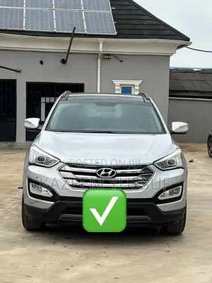 Hyundai Santa Fe GLS 4dr SUV AWD (3.3L 6cyl 6A) 2015 Silver