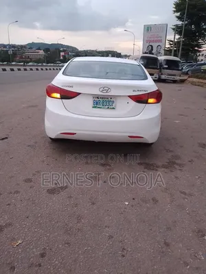 Hyundai Elantra 2013 White