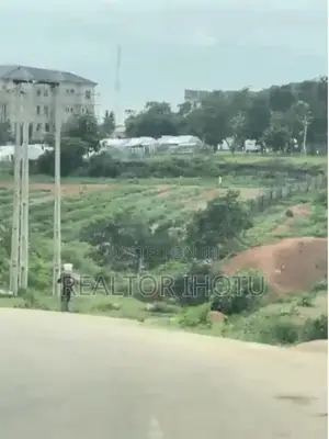 4.78 Hectares, Residential, Tarred Road, Fcda R of O