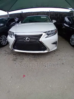 Lexus ES 2013 White