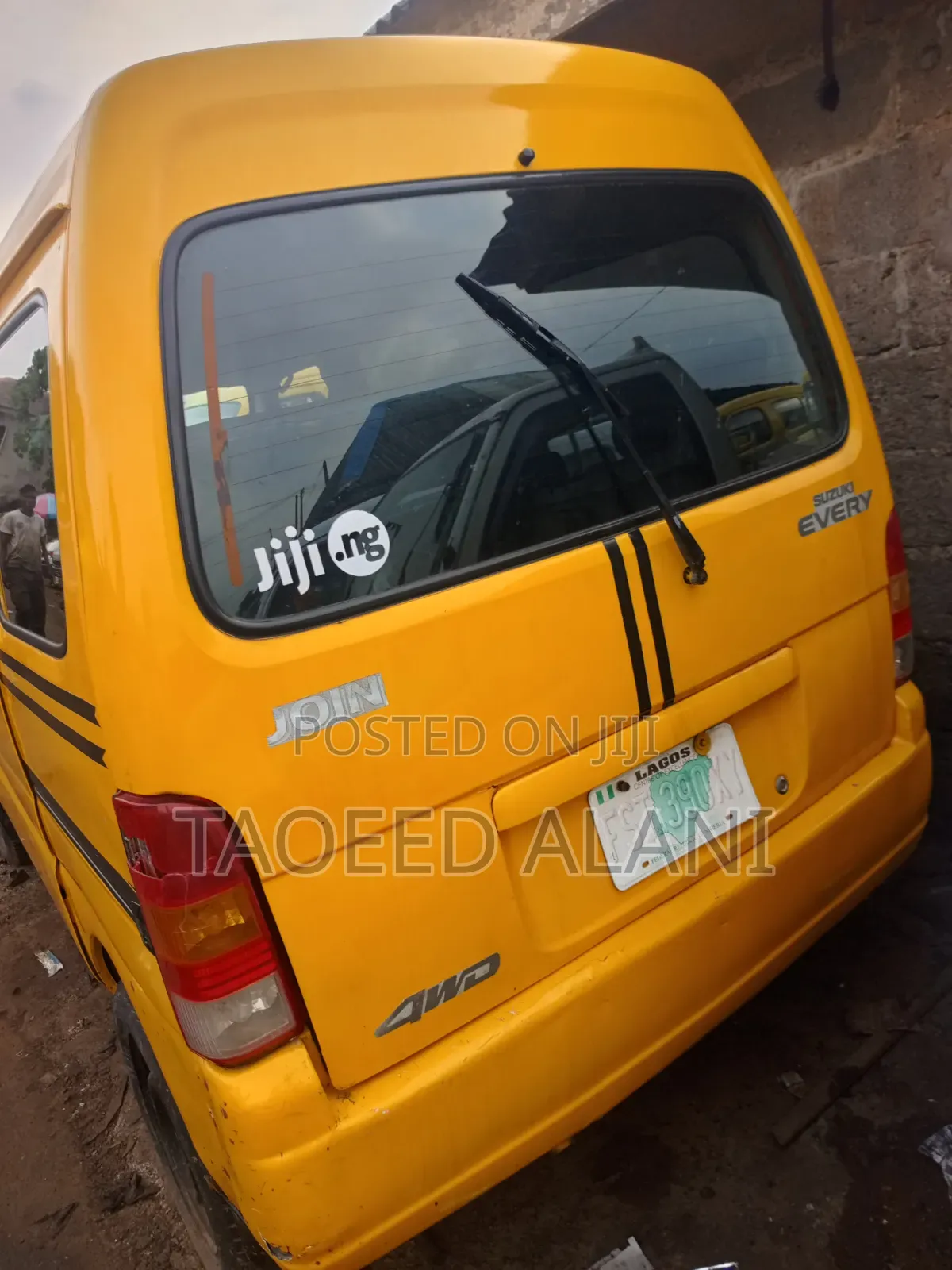 Suzuki Every 2018 Yellow