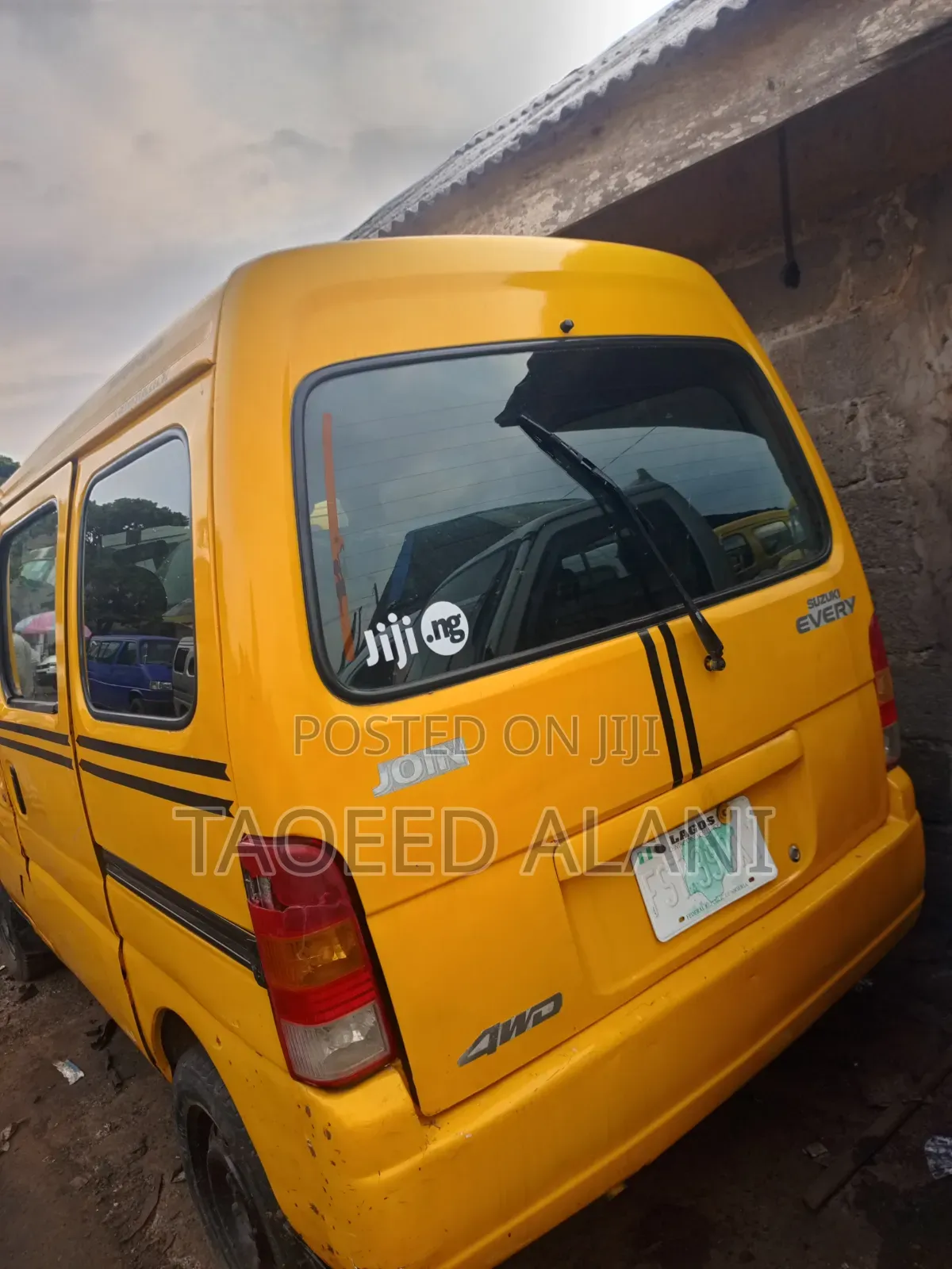 Suzuki Every 2018 Yellow