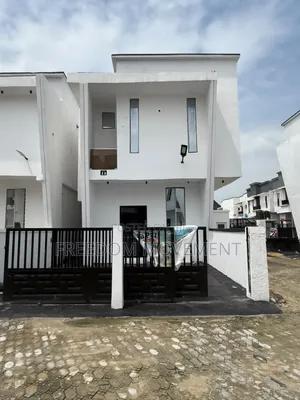 3bdrm Duplex in Ikota Lekki Lagos for sale