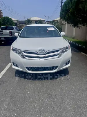 Toyota Venza LE 2012 White
