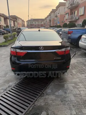Lexus ES 2013 Black