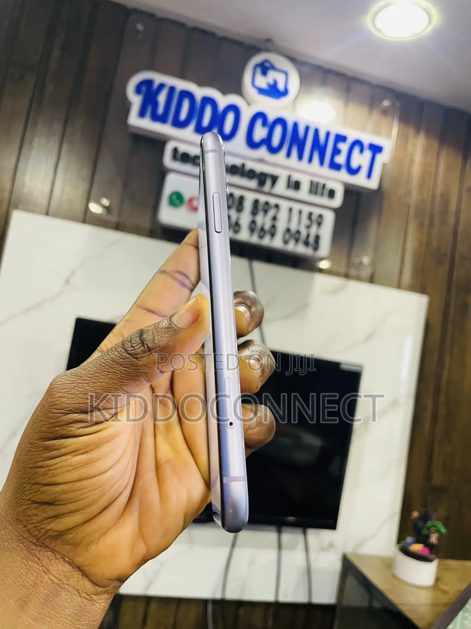 Apple iPhone 11 64 GB Purple