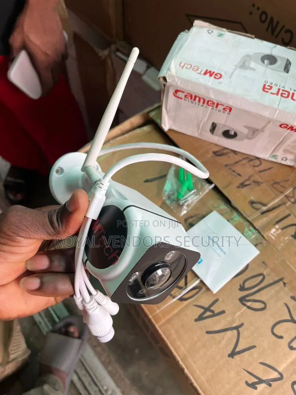 Wireless and Wired Outdoor CCTV Camera
