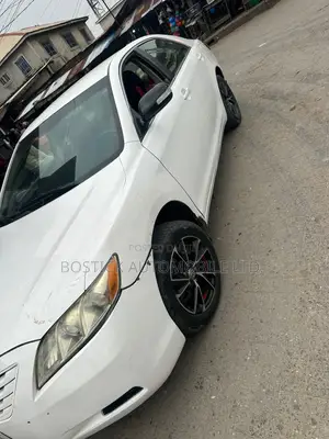 Toyota Camry LE 4dr Sedan (2.4L 4cyl 5A) 2009 White