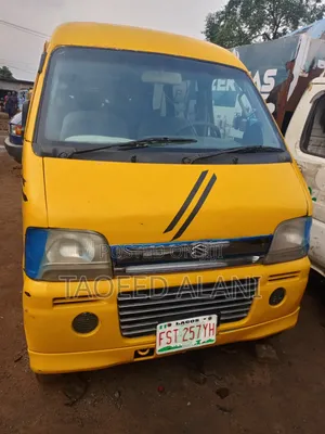Suzuki Every 2015 Yellow