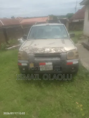 Nissan Frontier Automatic 2005 Silver