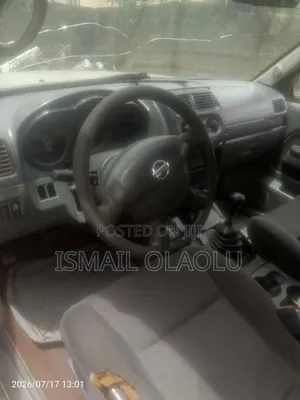 Nissan Frontier Automatic 2005 Silver
