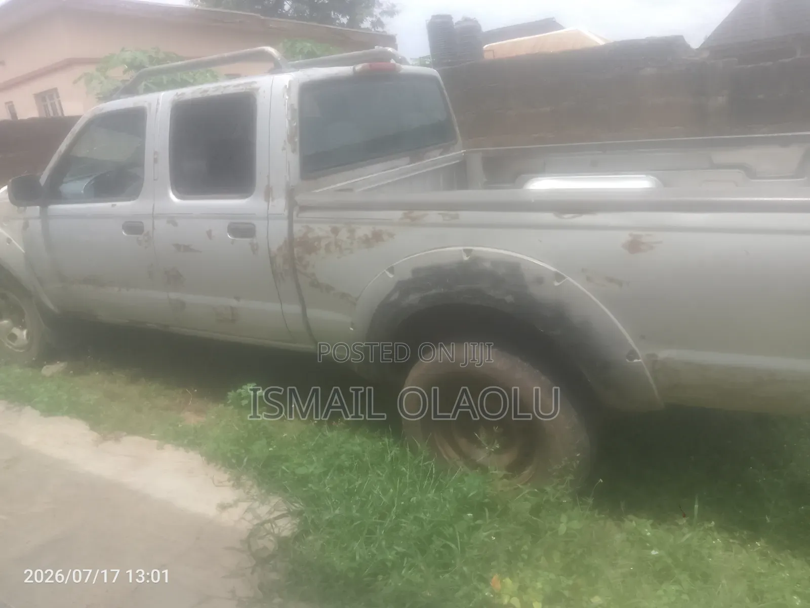 Nissan Frontier Automatic 2005 Silver