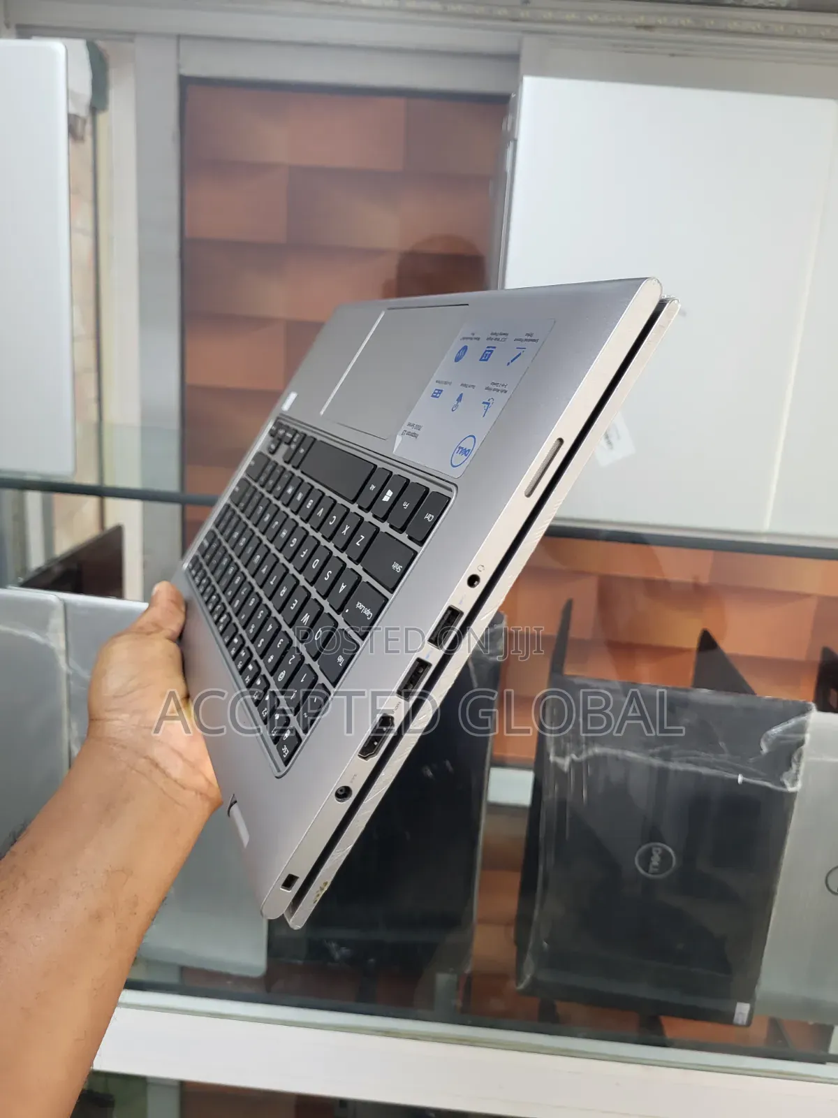 Laptop Dell Inspiron 13 7359 8GB Intel Core i3 SSD 256GB