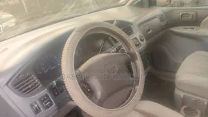 Toyota Sienna 2023 Silver