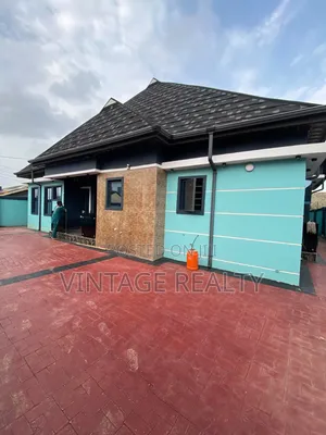 Furnished 2bdrm Apartment in Ayetoro for rent