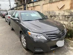 Toyota Camry LE V6 4dr Sedan (3.5L 6cyl 6AM) 2009 Gray