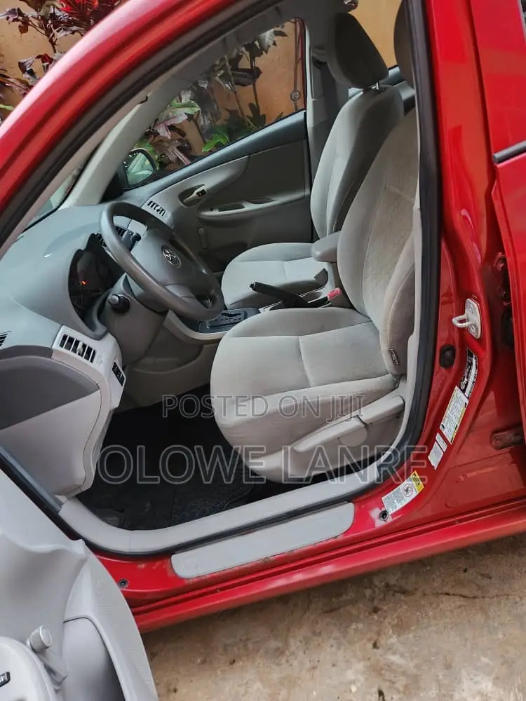 Toyota Corolla 2009 Red