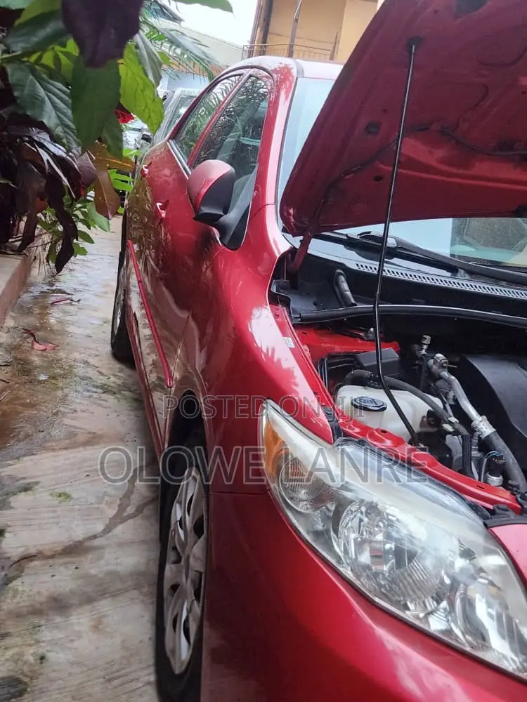Toyota Corolla 2009 Red