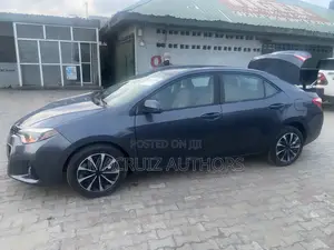 Toyota Corolla L 4dr Sedan (1.8L 4cyl 4A) 2014 Gray