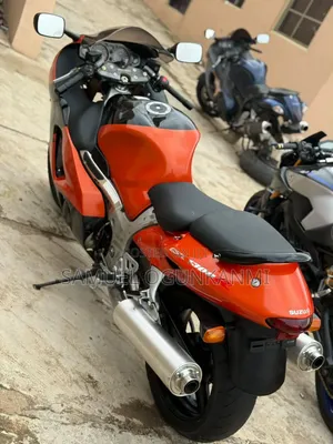 Suzuki Hayabusa 2010 Orange