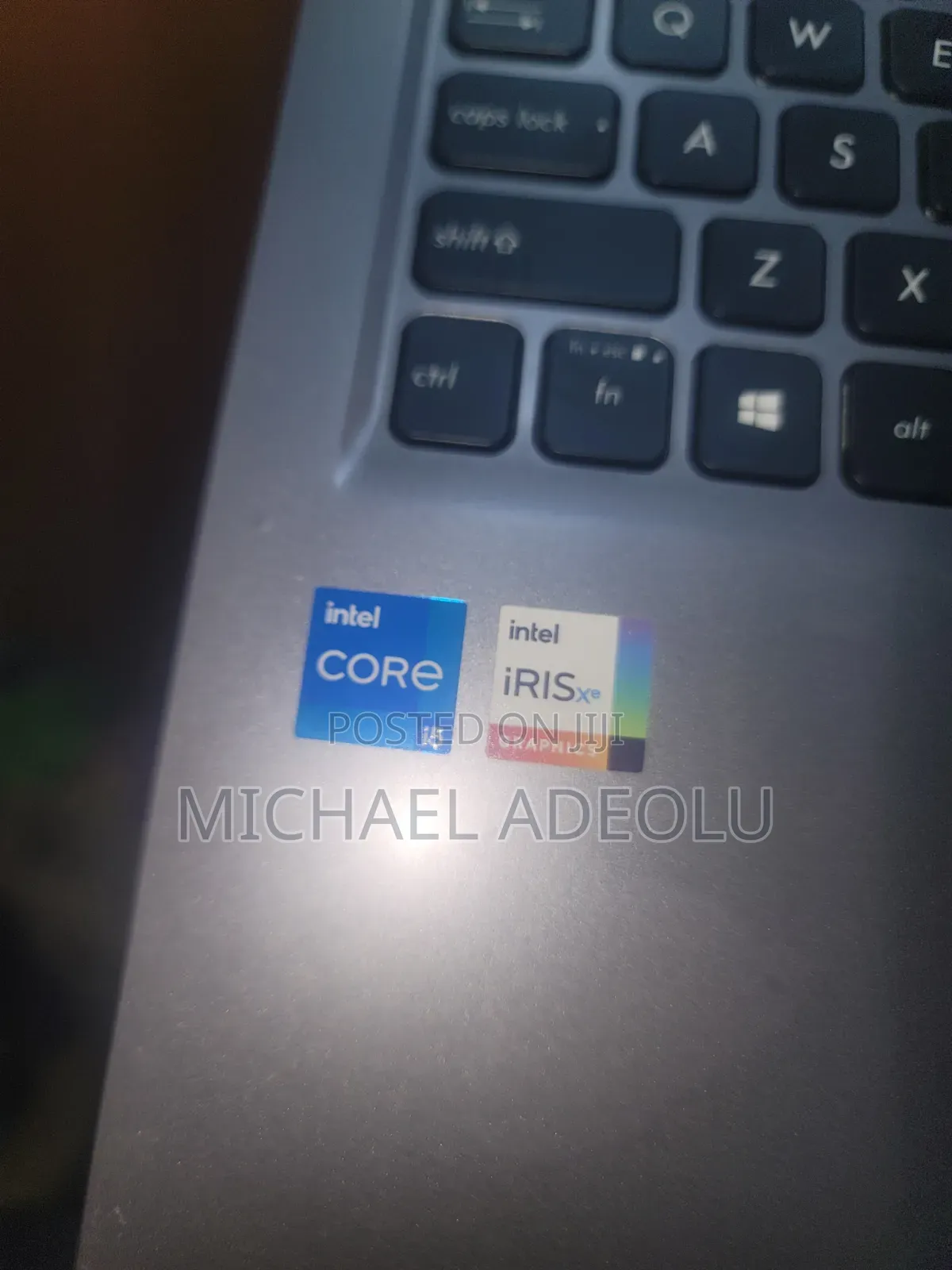 Laptop Asus R558UF 8GB Intel Core i5 HDD+SSD 1T
