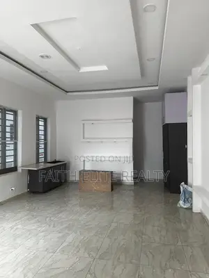 1bdrm Shared Apartment in Lekki Expressway for rent