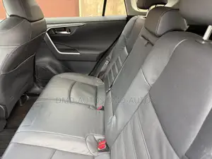 Toyota RAV4 2024 White