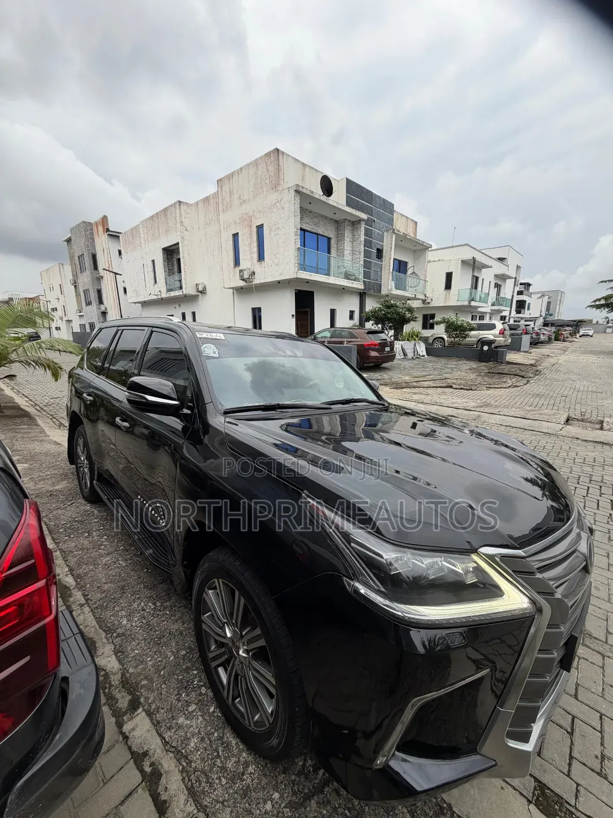 Lexus LX 2016 Black