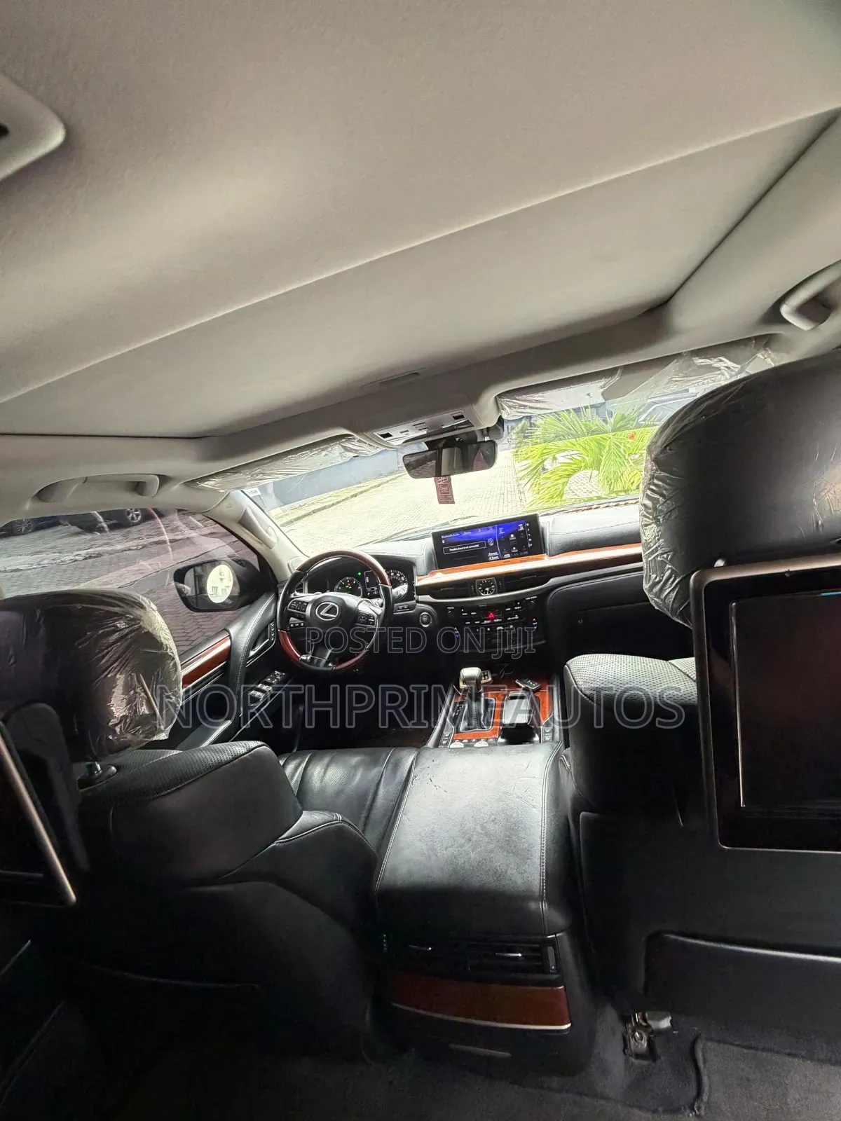 Lexus LX 2016 Black