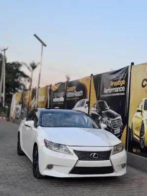 Lexus ES 350 FWD 2013 White