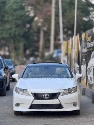 Lexus ES 350 FWD 2013 White