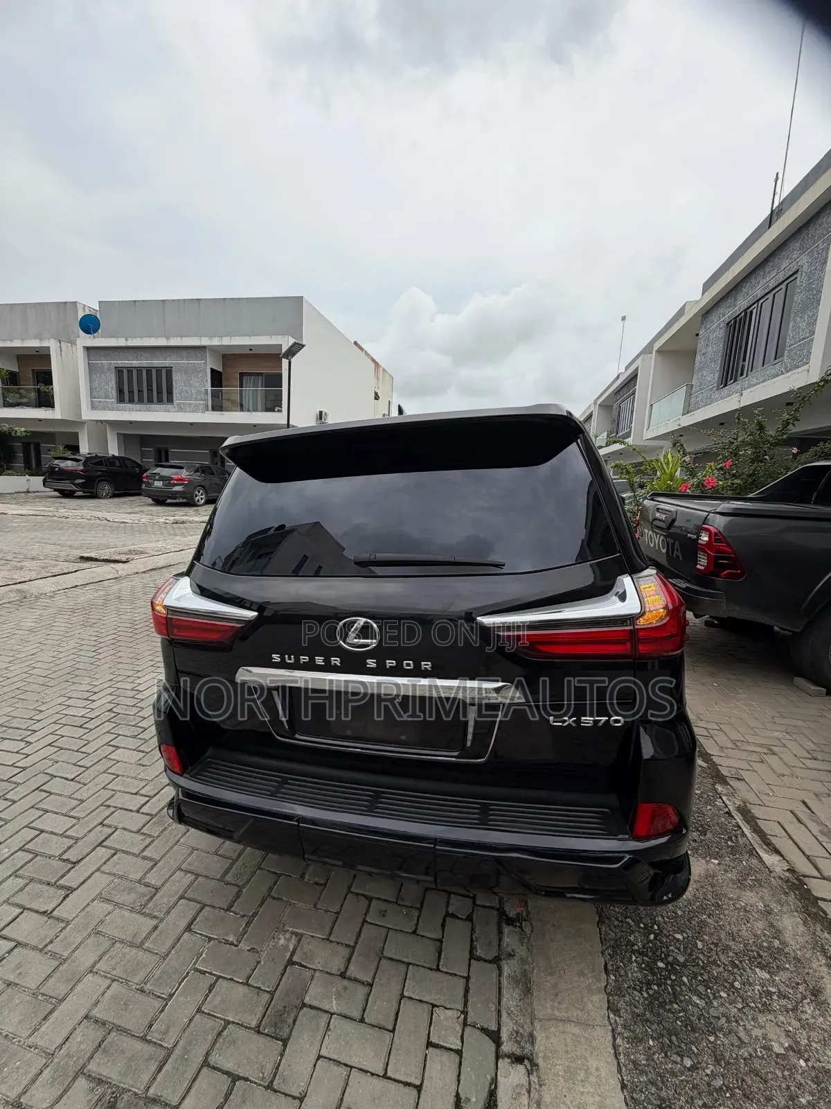 Lexus LX 2016 Black