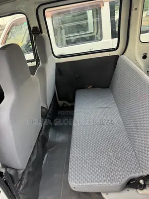 Daihatsu Hijet 2007 White