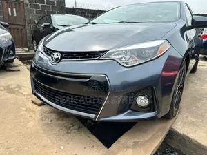 Toyota Corolla 2015 Gray