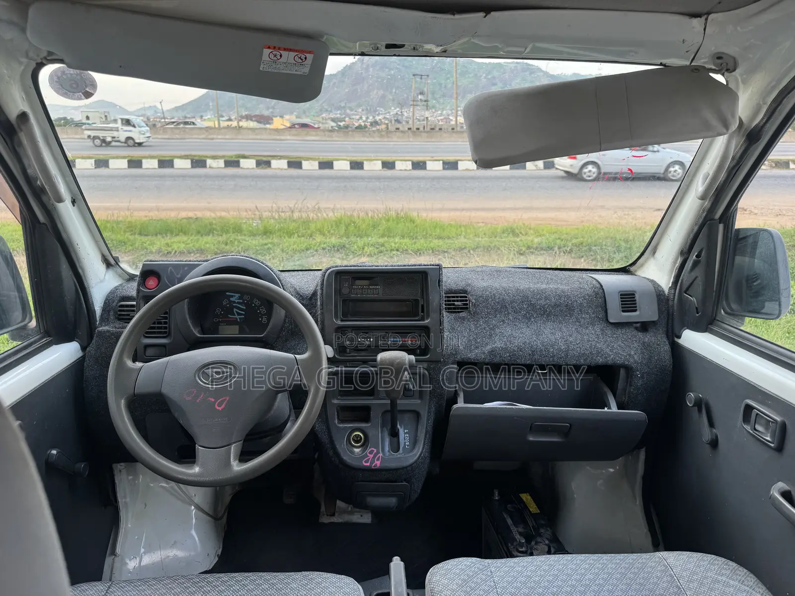 Daihatsu Hijet 2007 White