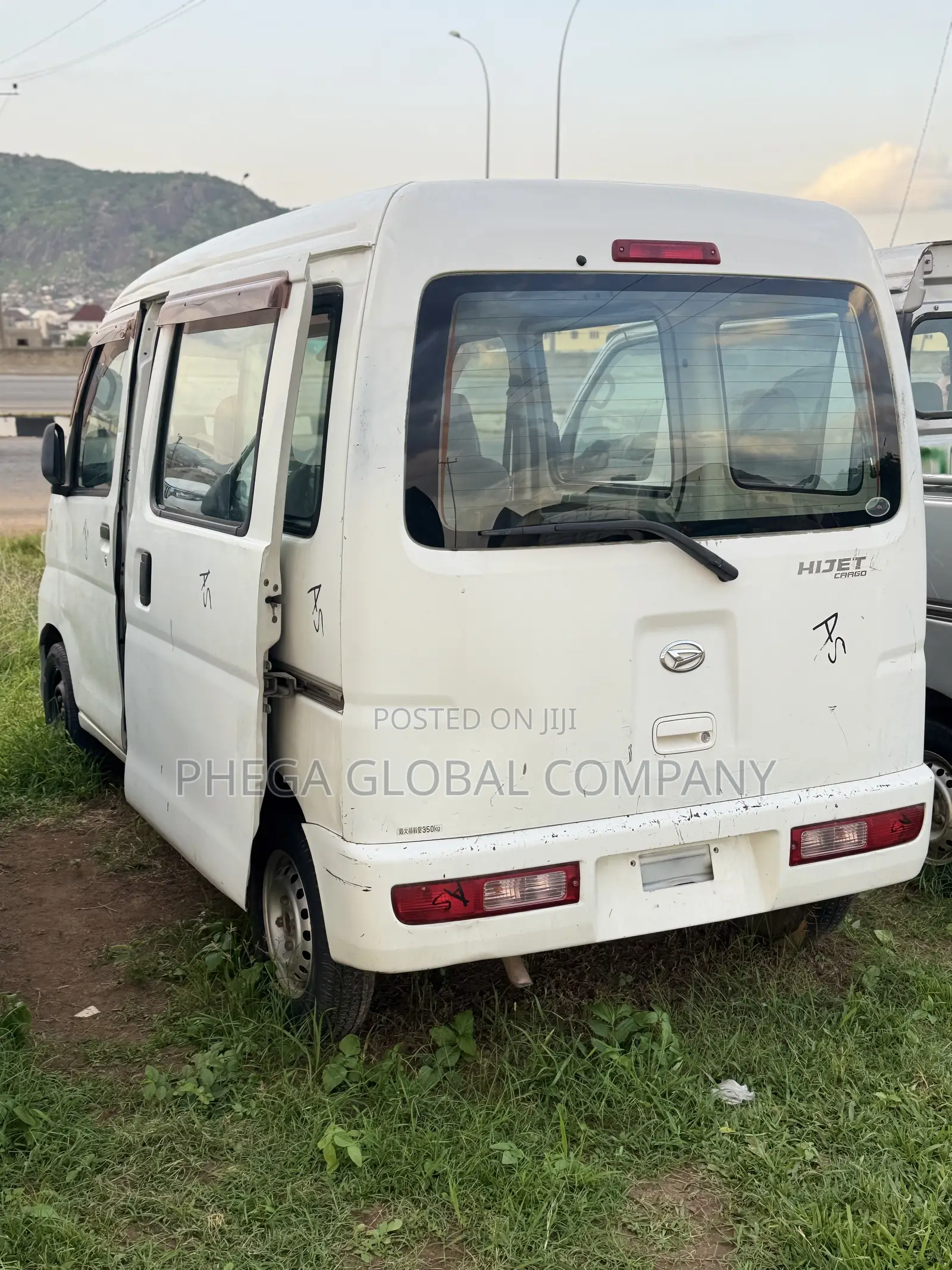 Daihatsu Hijet 2008 White