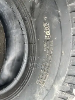 10-00r20 Industrial Tyre – Brand New
