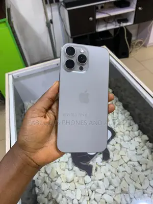 Apple iPhone 16 Pro Max 256 GB White