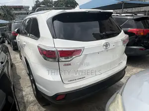Toyota Highlander 2024 White