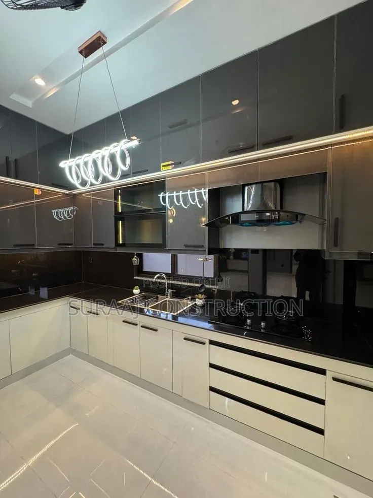 Kitchen and Interior