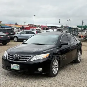 Toyota Camry XLE V6 4dr Sedan (3.5L 6cyl 6AM) 2010 Black