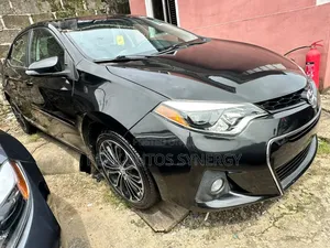 Toyota Corolla 2015 Black