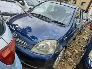Toyota Yaris 2003 Blue