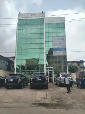 4 Storey Building Commercial Complex