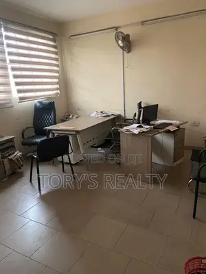 4 Storey Building Commercial Complex