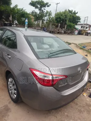 Toyota Corolla 2015 Gray