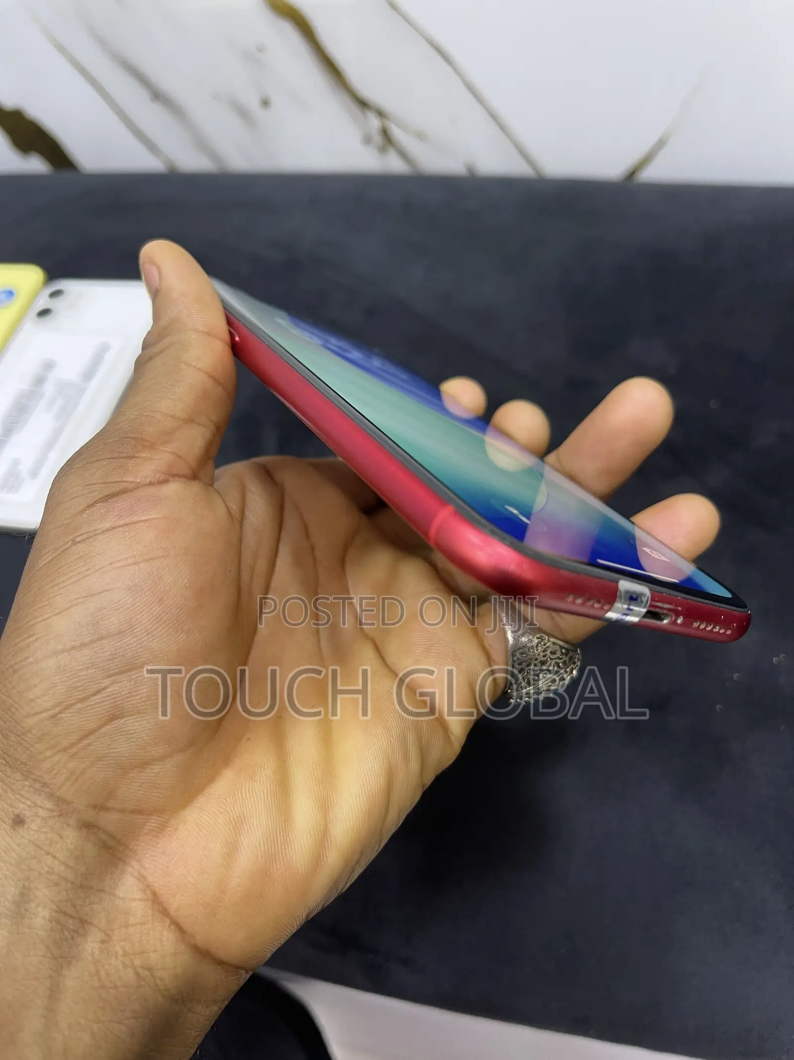Apple iPhone 11 64 GB Red