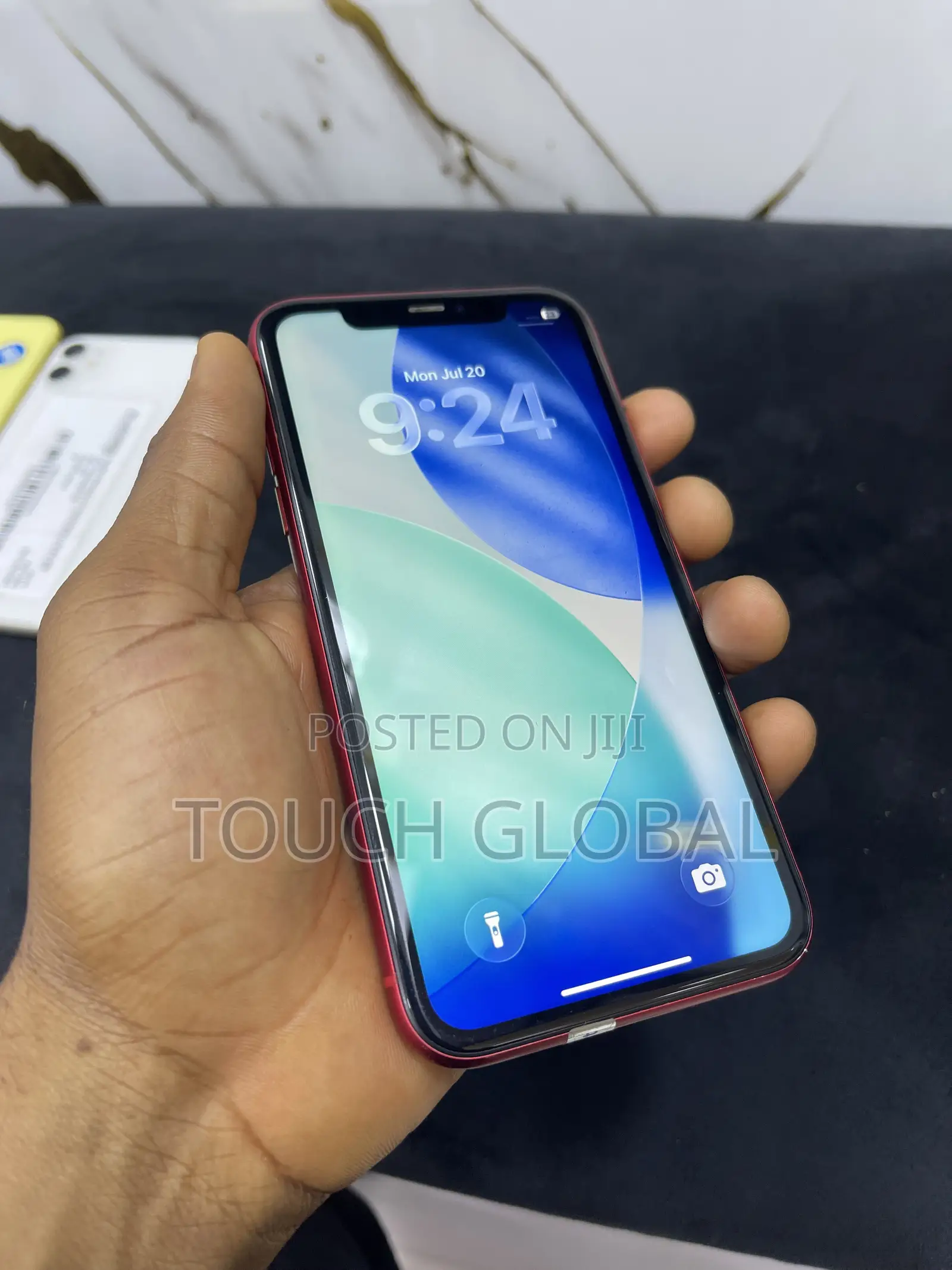 Apple iPhone 11 64 GB Red