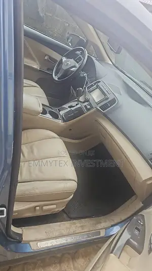 Toyota Venza 2011 Green